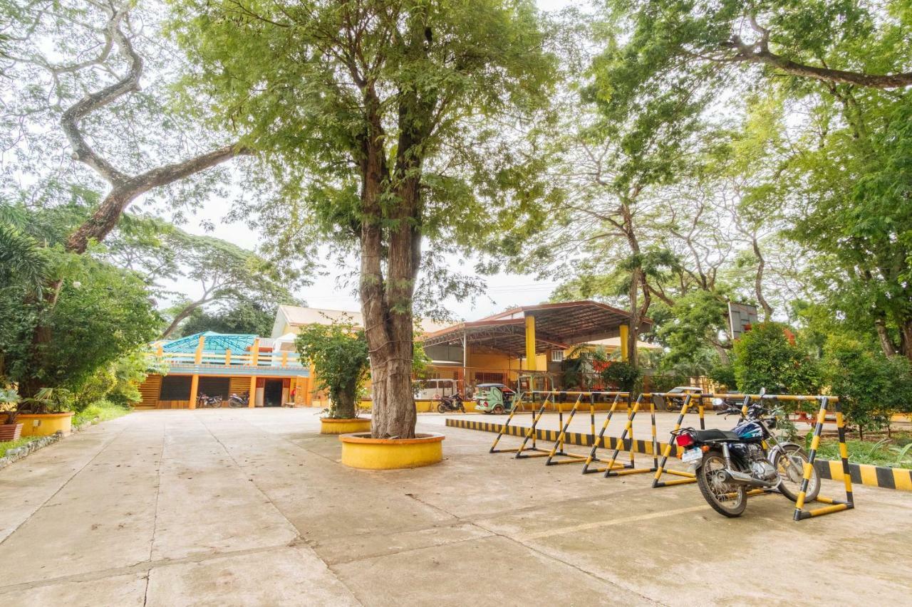 Hotel Reddoorz Premium @ Gabinete Road Palawan Puerto Princesa Exterior foto