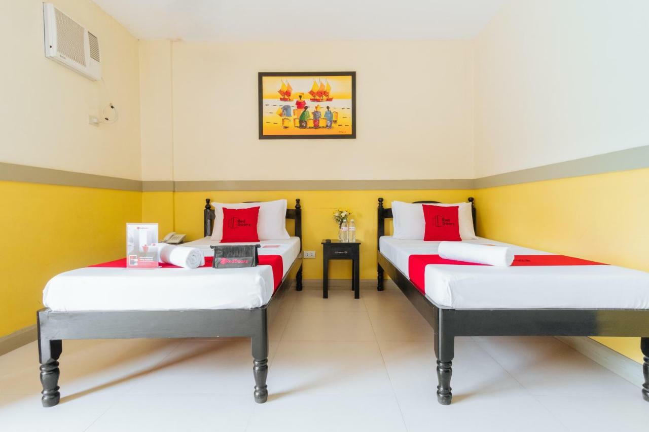 Hotel Reddoorz Premium @ Gabinete Road Palawan Puerto Princesa Exterior foto