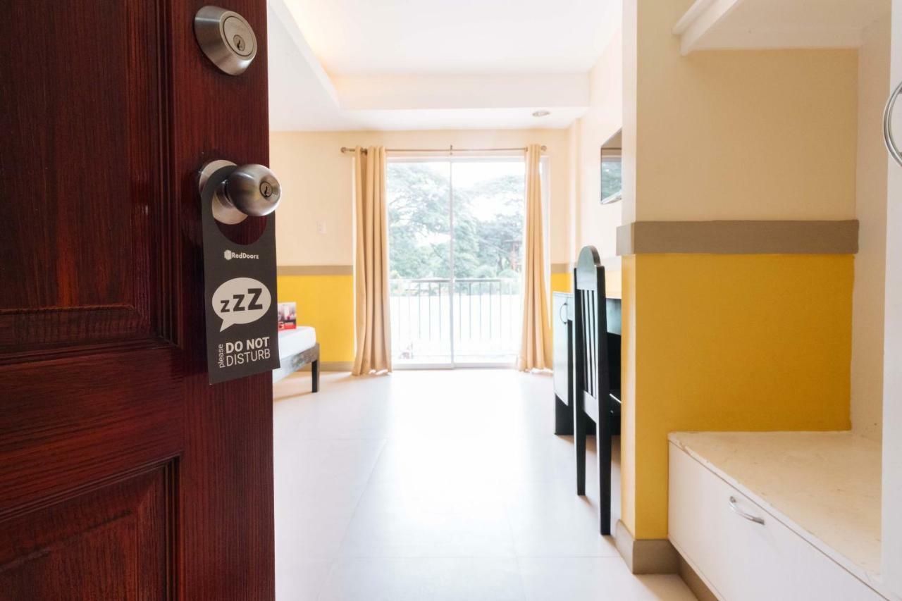 Hotel Reddoorz Premium @ Gabinete Road Palawan Puerto Princesa Exterior foto